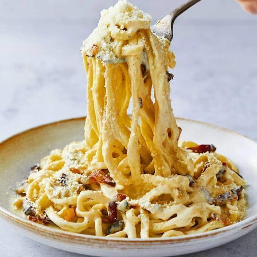 Pasta Evangelists Meal "Carbonara of Dreams" with Fresh Bucatini & Crispy Pancetta